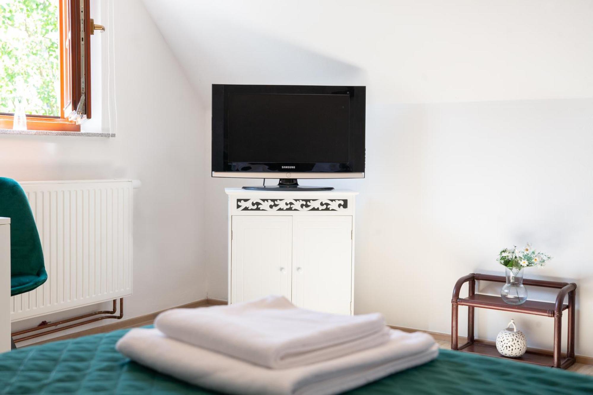 Rezidence Plesivec - Rodinny Apartman S 3 Loznicemi Cesky Krumlov Exterior photo