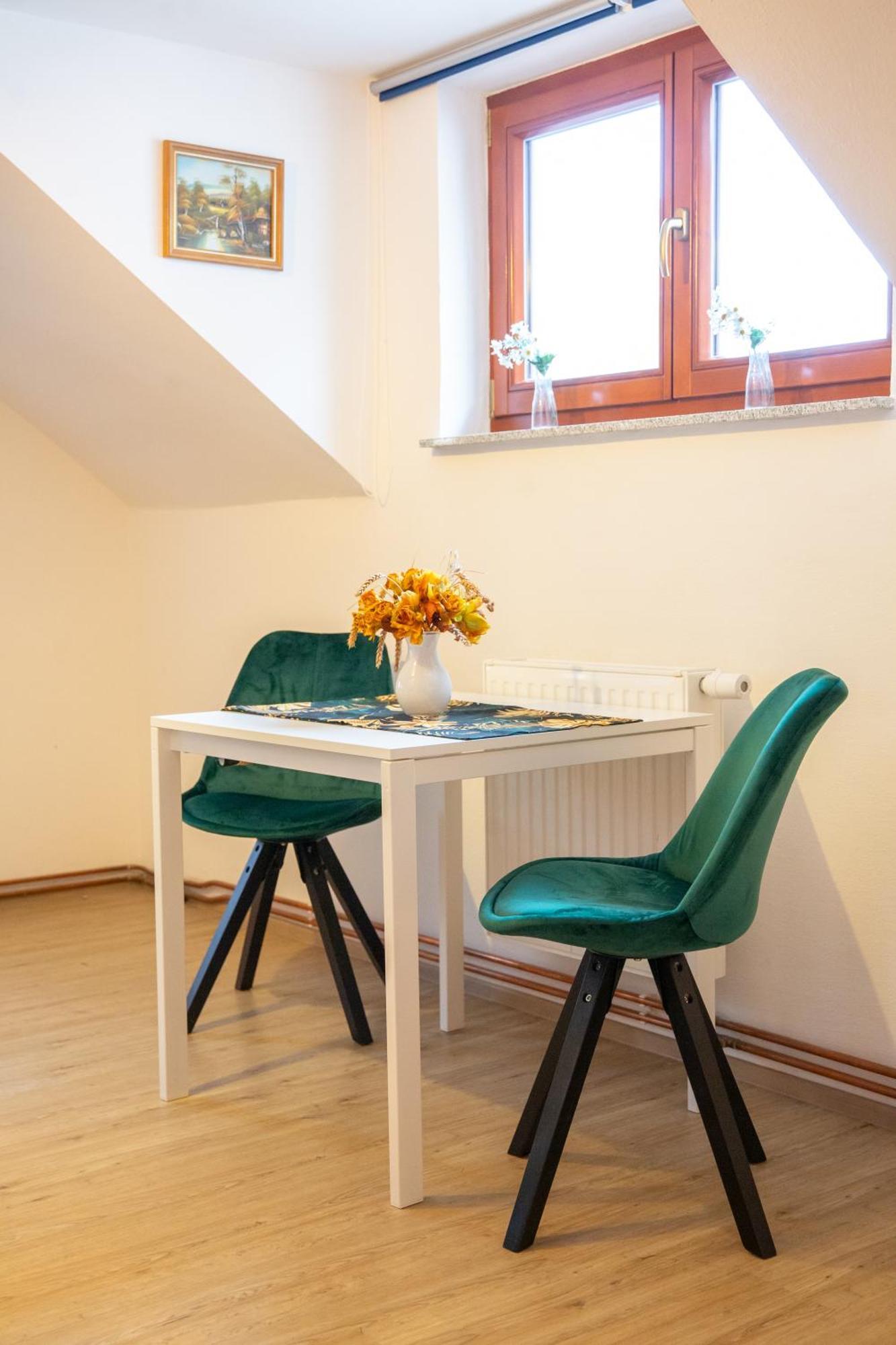 Rezidence Plesivec - Rodinny Apartman S 3 Loznicemi Cesky Krumlov Exterior photo